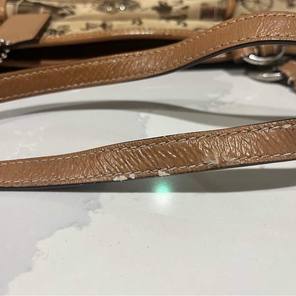 Coach Vintage Horse & Carriage Tan Canvas & Leather Shoulder Bag Silver Hardware - Picture 13 of 14
